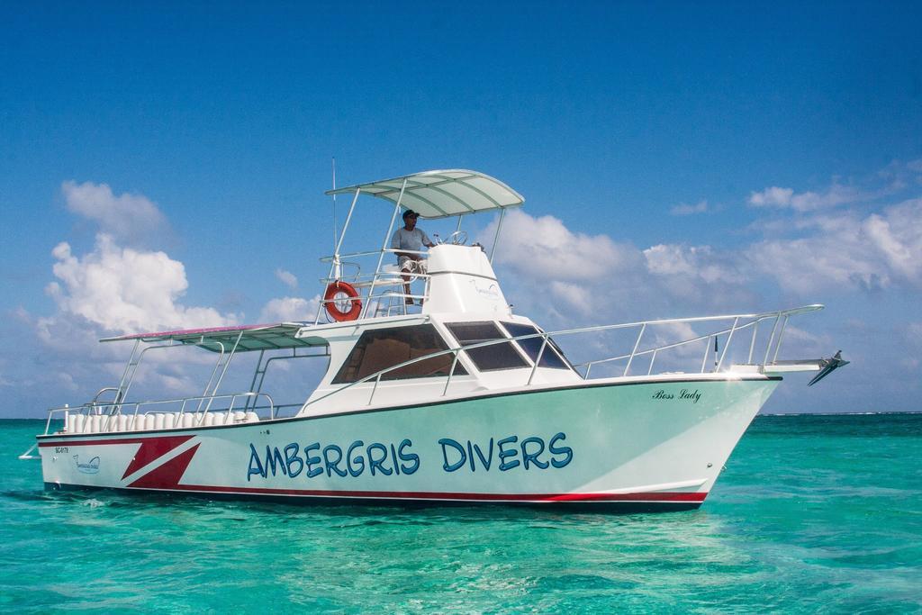 Ambergris Divers Resort San Pedro  Extérieur photo
